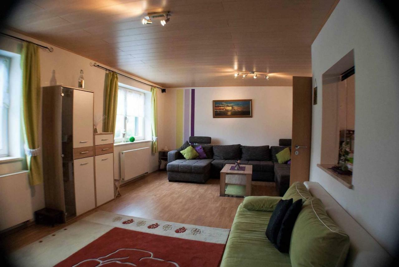 Ferienwohnung Finningen Esterno foto